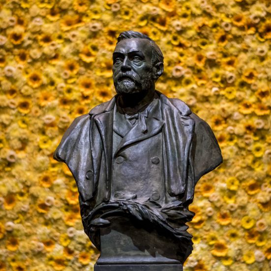 Buste af Alfred Nobel